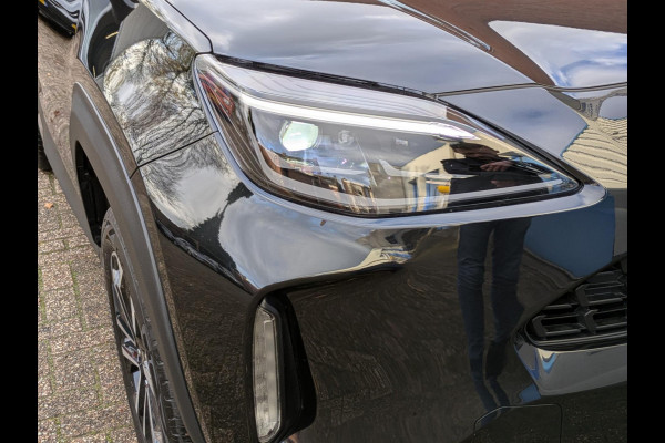 Toyota Yaris Cross 1.5 Hybrid 115 First Edition|Stoel/Stuurverwarming|Adaptive-Cruise|Keyless-Entry/Go|Lane-Assist