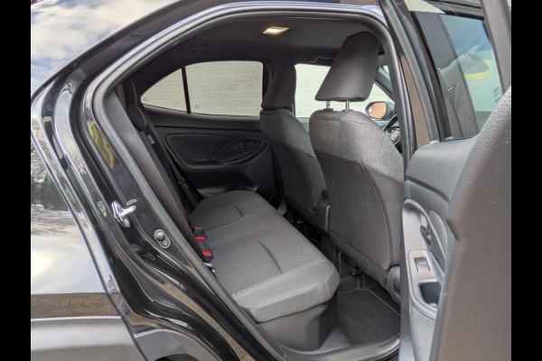 Toyota Yaris Cross 1.5 Hybrid 115 First Edition|Stoel/Stuurverwarming|Adaptive-Cruise|Keyless-Entry/Go|Lane-Assist