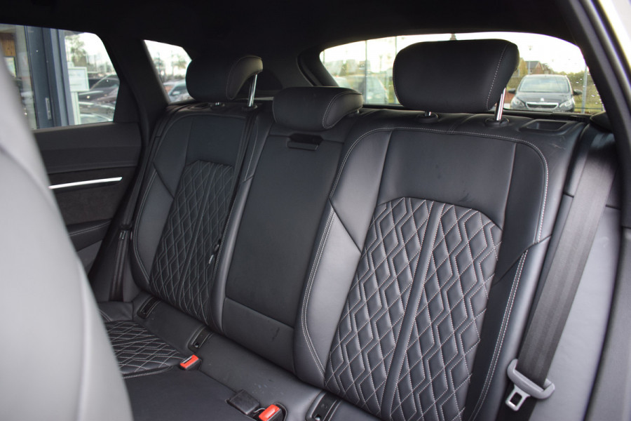 Audi e-tron 55 quattro S edition 95 kWh | 2x S-Line | RS Stoelen | Pano | B&O | Stoelverw.
