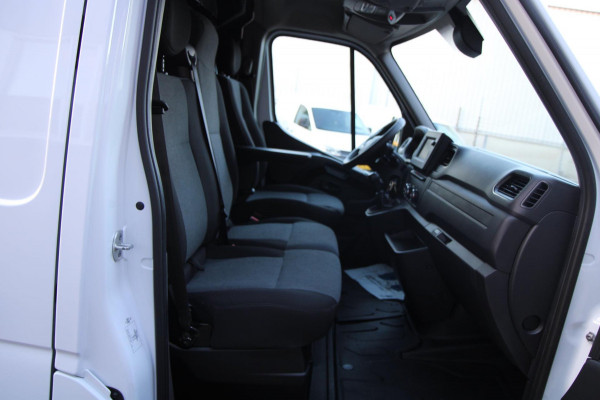 Renault Master T35 2.3 dCi 150PK L2H2 Trekhaak / Camera / App connect / 3 zits