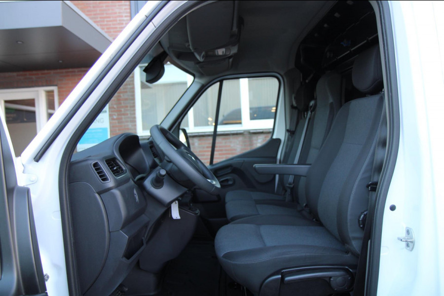 Renault Master T35 2.3 dCi 150PK L2H2 Trekhaak / Camera / App connect / 3 zits