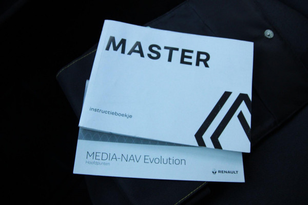 Renault Master T35 2.3 dCi 150PK L2H2 Trekhaak / Camera / App connect / 3 zits