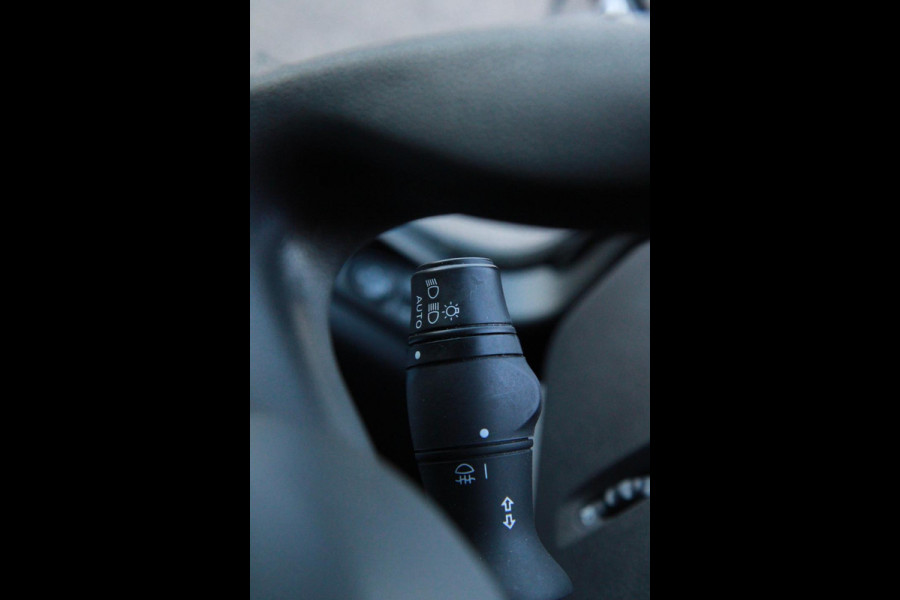 Renault Master T35 2.3 dCi 150PK L2H2 Trekhaak / Camera / App connect / 3 zits