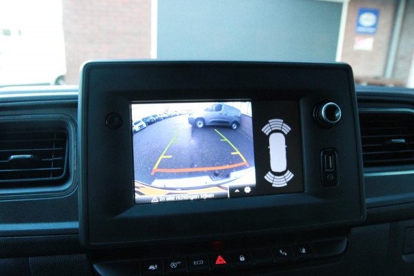 Renault Master T35 2.3 dCi 150PK L2H2 Trekhaak / Camera / App connect / 3 zits