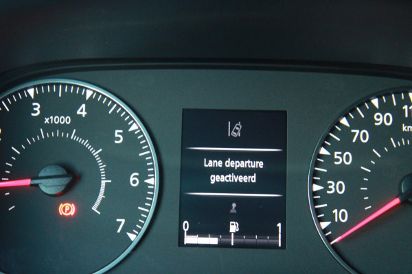 Renault Master T35 2.3 dCi 150PK L2H2 Trekhaak / Camera / App connect / 3 zits