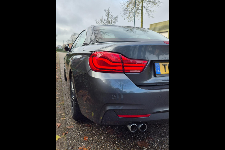 BMW 4 Serie Cabrio 330i M Sport Apple CarPlay 6WB Dig. DASH Elk.Stoelen Line Assist Dodehoek Camera 430i High Executive
