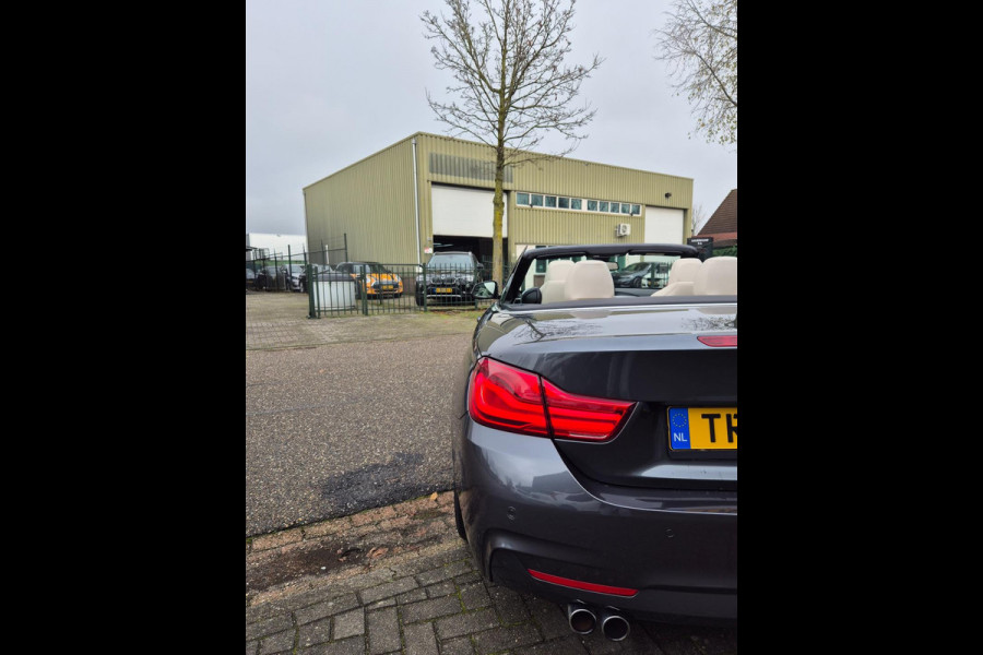 BMW 4 Serie Cabrio 330i M Sport Apple CarPlay 6WB Dig. DASH Elk.Stoelen Line Assist Dodehoek Camera 430i High Executive