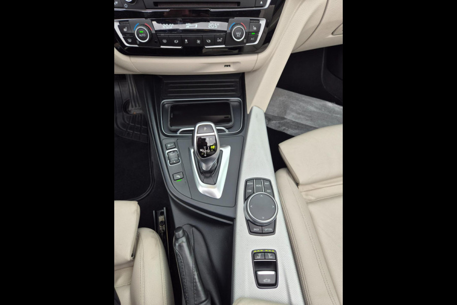 BMW 4 Serie Cabrio 330i M Sport Apple CarPlay 6WB Dig. DASH Elk.Stoelen Line Assist Dodehoek Camera 430i High Executive