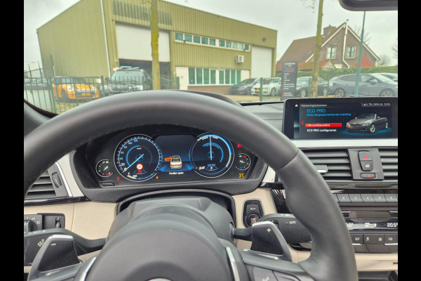 BMW 4 Serie Cabrio 330i M Sport Apple CarPlay 6WB Dig. DASH Elk.Stoelen Line Assist Dodehoek Camera 430i High Executive