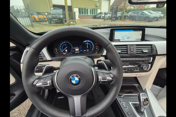 BMW 4 Serie Cabrio 330i M Sport Apple CarPlay 6WB Dig. DASH Elk.Stoelen Line Assist Dodehoek Camera 430i High Executive