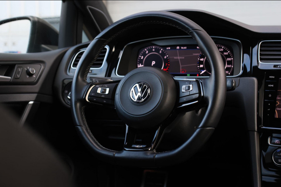 Volkswagen Golf 2.0 TSI 4Motion R *Akra*Pano*DCC*Dynaudio*Camera*leder*