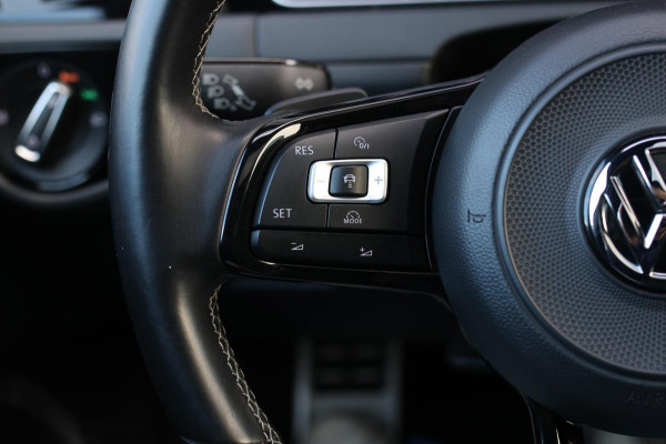 Volkswagen Golf 2.0 TSI 4Motion R *Akra*Pano*DCC*Dynaudio*Camera*leder*