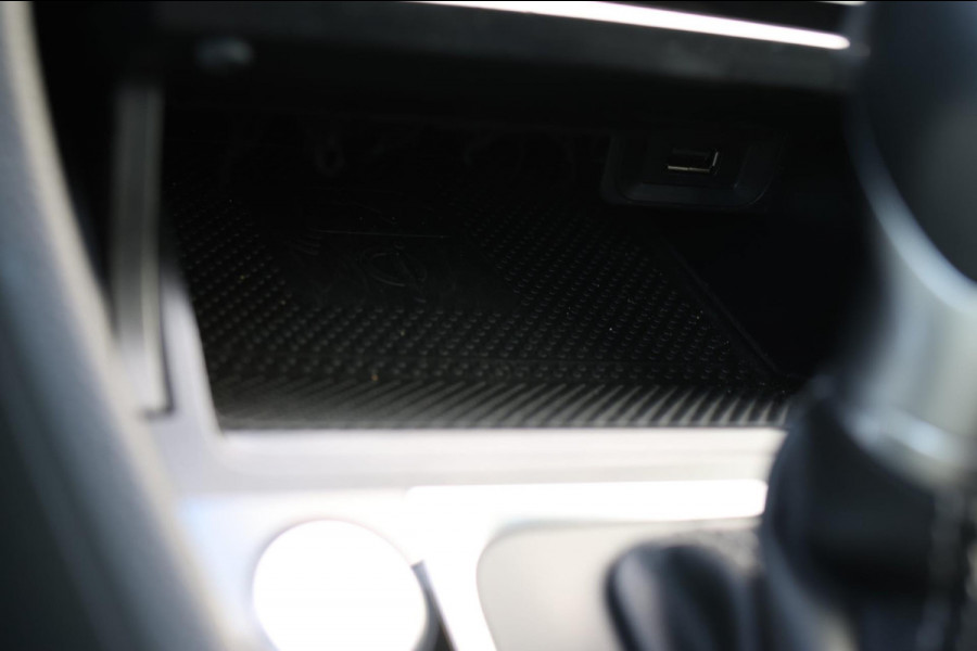 Volkswagen Golf 2.0 TSI 4Motion R *Akra*Pano*DCC*Dynaudio*Camera*leder*