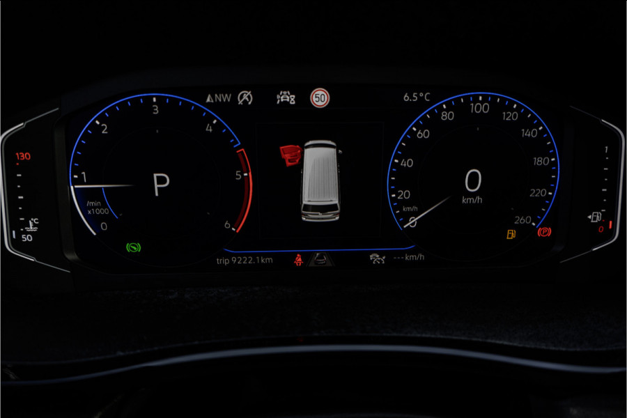 Volkswagen Transporter 6.1 2.0 TDI L2H1 | DC | Bulli | 200PK | Leder | Carplay | Virtual | Adapt Cruise