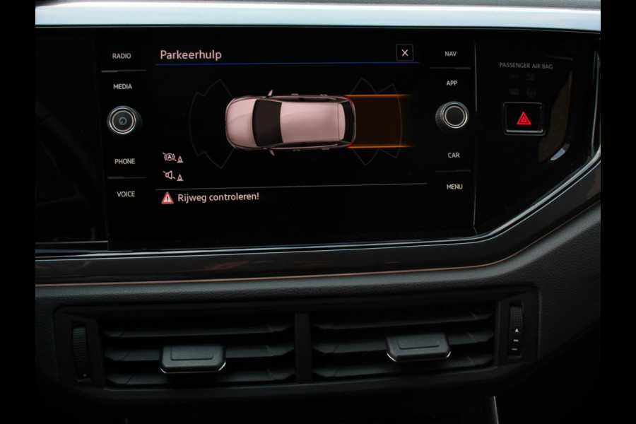 Volkswagen Polo 1.0 TSI 110pk Highline | Navigatie | Apple Carplay/Android Auto | Parkeersensoren | Adaptive cruise control | Stoelverwarming | Getinte ramen | Climatronic
