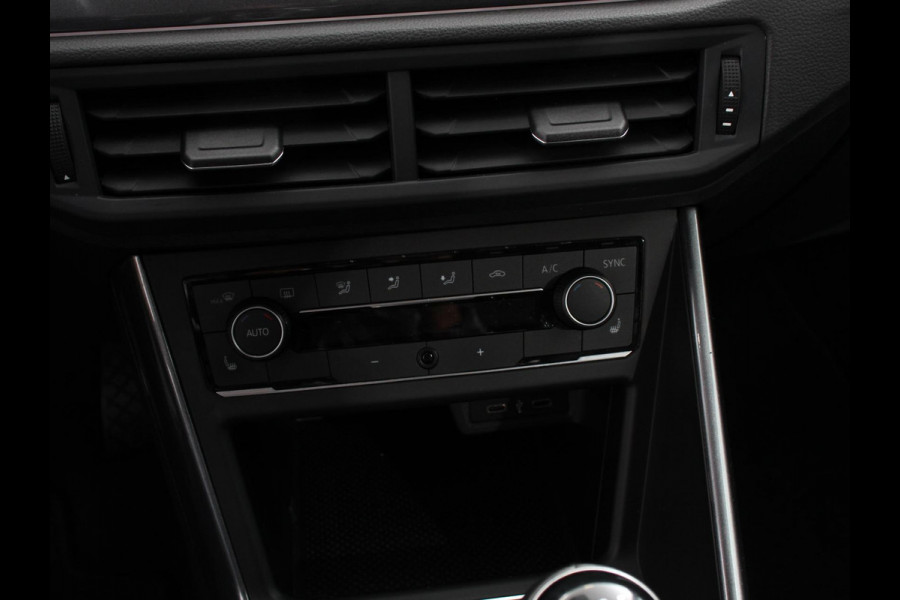 Volkswagen Polo 1.0 TSI 110pk Highline | Navigatie | Apple Carplay/Android Auto | Parkeersensoren | Adaptive cruise control | Stoelverwarming | Getinte ramen | Climatronic