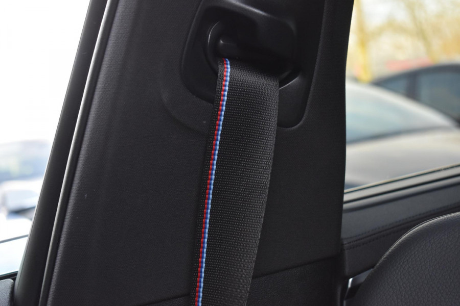 BMW 5 Serie 530e Business Edition Plus M-Pakket HUD Pano Kuipstoelen ACC H&K