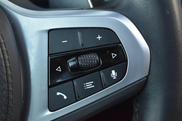 BMW 5 Serie 530e Business Edition Plus M-Pakket HUD Pano Kuipstoelen ACC H&K