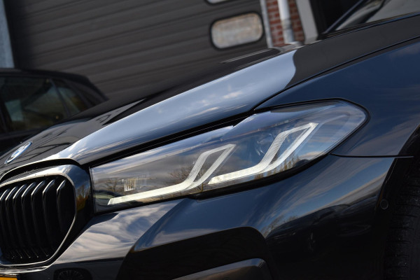 BMW 5 Serie 530e Business Edition Plus M-Pakket HUD Pano Kuipstoelen ACC H&K