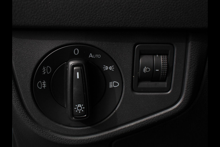 Volkswagen Polo 1.0 TSI 110pk Highline | Navigatie | Apple Carplay/Android Auto | Parkeersensoren | Adaptive cruise control | Stoelverwarming | Getinte ramen | Climatronic