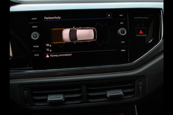 Volkswagen Polo 1.0 TSI 110pk Highline | Navigatie | Apple Carplay/Android Auto | Parkeersensoren | Adaptive cruise control | Stoelverwarming | Getinte ramen | Climatronic