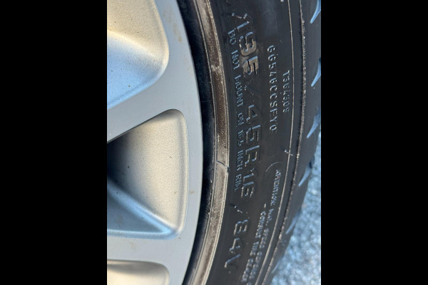 Fiat 500 SPORT 1.2 Fire - Apple Carplay / Navigatie I Airco I Sport & Spoiler pakket I PDC I Xenon I Dealer onderhouden