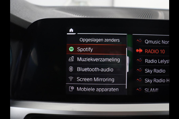 BMW 3-serie 320i Executive | Sport Line | Half leder | Sportstoelen | Carplay | Live Cockpit | Full LED | Navigatie | Parkeerhulp | 18'' | DAB | Climate control | Bluetooth | Cruise control