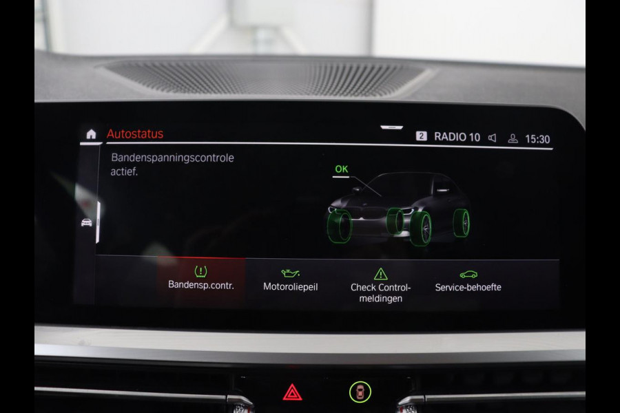 BMW 3-serie 320i Executive | Sport Line | Half leder | Sportstoelen | Carplay | Live Cockpit | Full LED | Navigatie | Parkeerhulp | 18'' | DAB | Climate control | Bluetooth | Cruise control