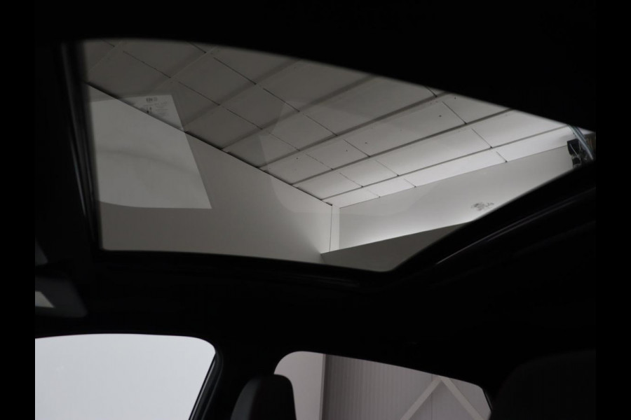 Ford Puma 1.0 EcoBoost Hybrid ST-Line X First Edition | Panoramadak | Stoelverwarming | Camera | Half leder | Carplay | Navigatie | Adaptive cruise | Keyless | Full LED | B&O Sound | Climate control