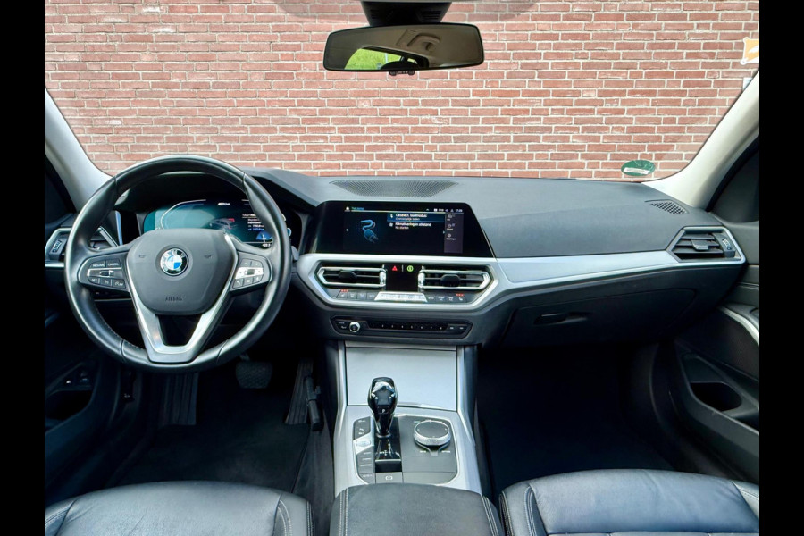 BMW 3 Serie Touring 320e Individual, Laser, Bus. Ed. Plus (NL-auto NAP)