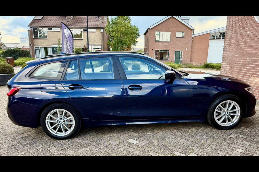 BMW 3 Serie Touring 320e Individual, Laser, Bus. Ed. Plus (NL-auto NAP)