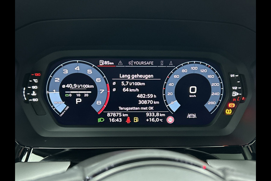 Audi A3 Limousine 30 TFSI Business edition (PANORAMADAK, AFNEEMBARE TREKHAAK, SPORTSTOELEN, 1e EIGENAAR)