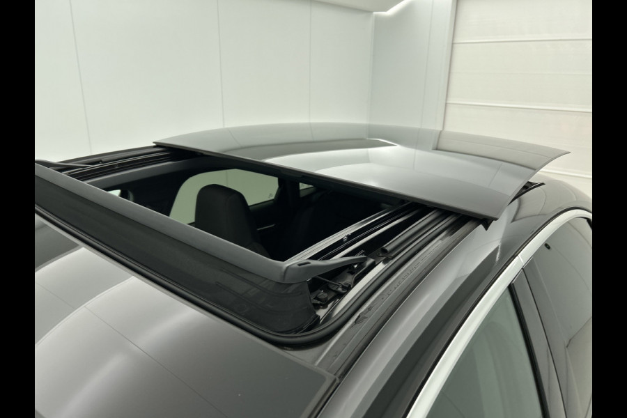 Audi A3 Limousine 30 TFSI Business edition (PANORAMADAK, AFNEEMBARE TREKHAAK, SPORTSTOELEN, 1e EIGENAAR)