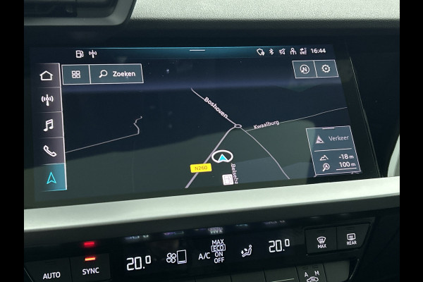 Audi A3 Limousine 30 TFSI Business edition (PANORAMADAK, AFNEEMBARE TREKHAAK, SPORTSTOELEN, 1e EIGENAAR)