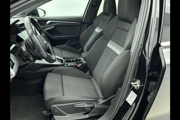 Audi A3 Limousine 30 TFSI Business edition (PANORAMADAK, AFNEEMBARE TREKHAAK, SPORTSTOELEN, 1e EIGENAAR)