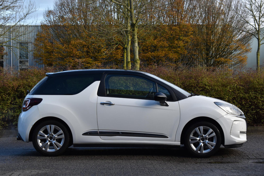 DS DS 3 1.2 PureTech So Chic Camera Airco Trekhaak