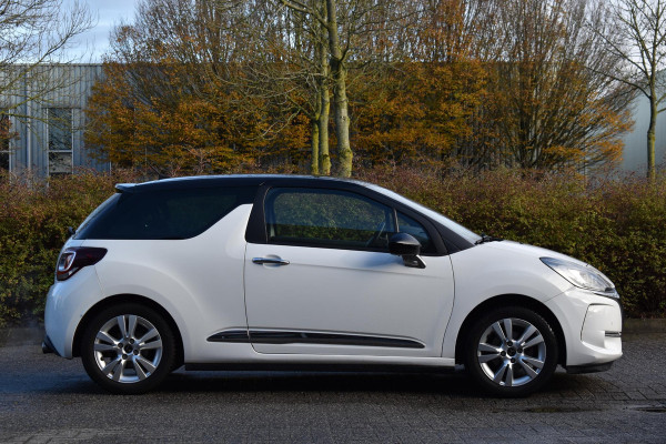 DS DS 3 1.2 PureTech So Chic Camera Airco Trekhaak
