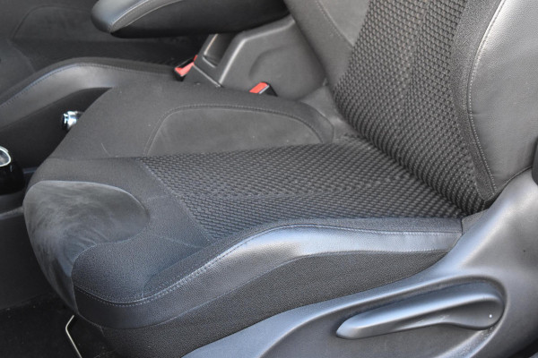 DS DS 3 1.2 PureTech So Chic Camera Airco Trekhaak