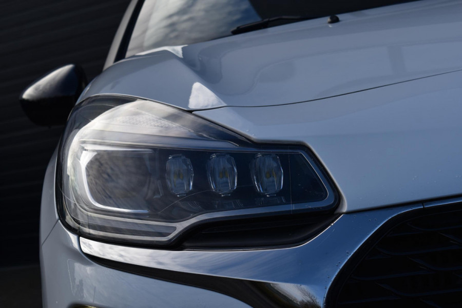 DS DS 3 1.2 PureTech So Chic Camera Airco Trekhaak