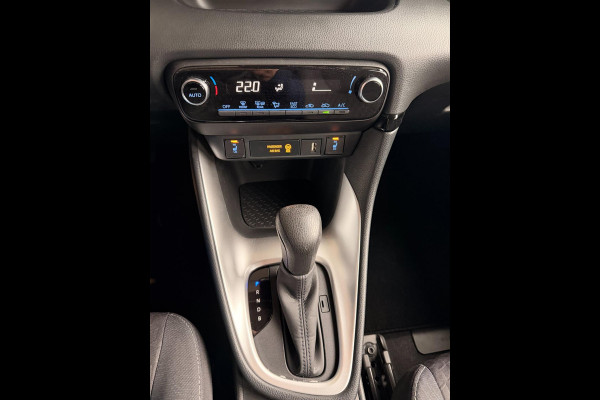 Toyota Yaris 1.5 Hybrid Team ACC Carplay Stoelverw DAB Clima KM : 10.000 !!!