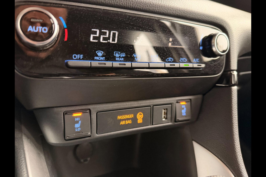 Toyota Yaris 1.5 Hybrid Team ACC Carplay Stoelverw DAB Clima KM : 10.000 !!!