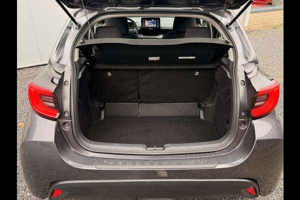 Toyota Yaris 1.5 Hybrid Team ACC Carplay Stoelverw DAB Clima KM : 10.000 !!!