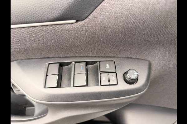 Toyota Yaris 1.5 Hybrid Team ACC Carplay Stoelverw DAB Clima KM : 10.000 !!!