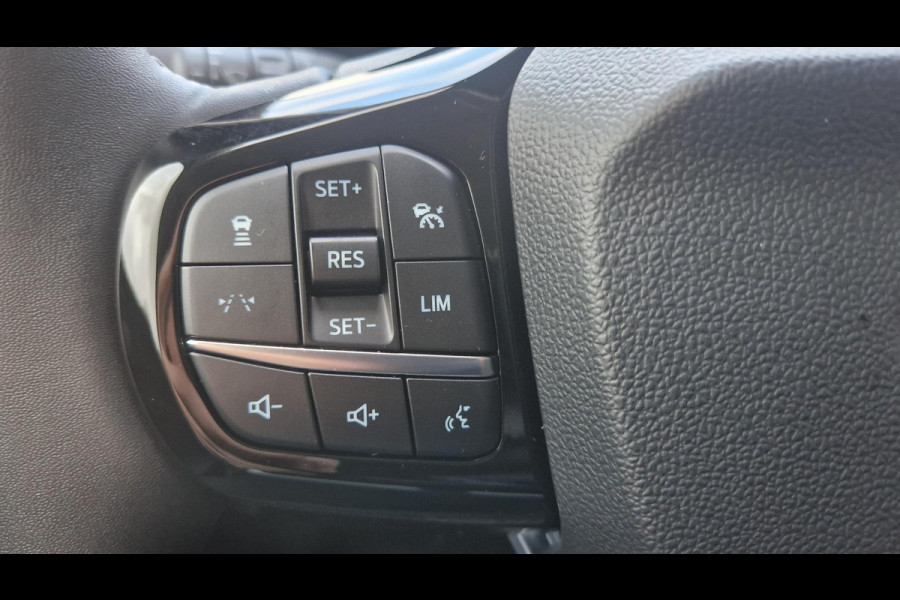 Ford Puma 1.0 EcoBoost Hybrid Titanium 125pk | Driver Assistance Pack | Winterpack | Keyless Pack | Elek. Achterklep | SYNC 4 Navigatie