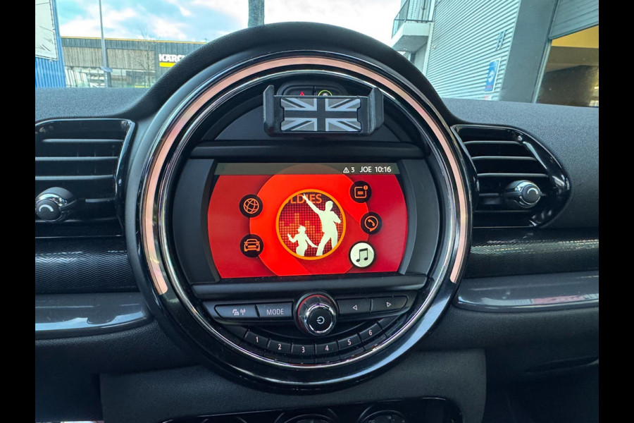 MINI Clubman 1.5 One Pepper II - Panorama dak I Airco I Sport velgen I PDC I Dealer onderhouden