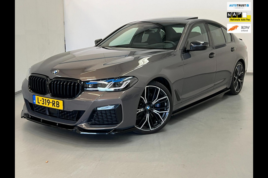 BMW 5 Serie 530i M Sport / Schuifdak / NL-auto / HUD / Laser