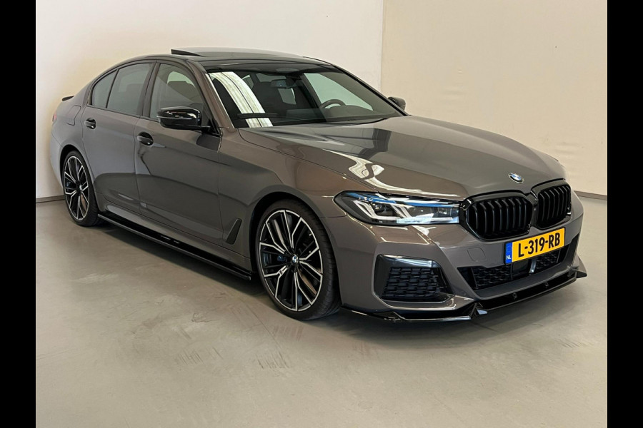 BMW 5 Serie 530i M Sport / Schuifdak / NL-auto / HUD / Laser