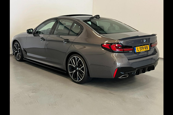 BMW 5 Serie 530i M Sport / Schuifdak / NL-auto / HUD / Laser