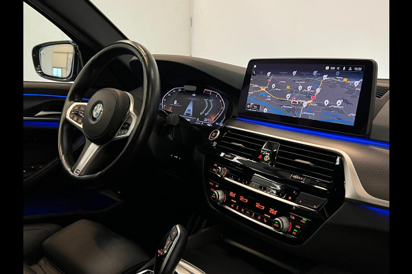 BMW 5 Serie 530i M Sport / Schuifdak / NL-auto / HUD / Laser