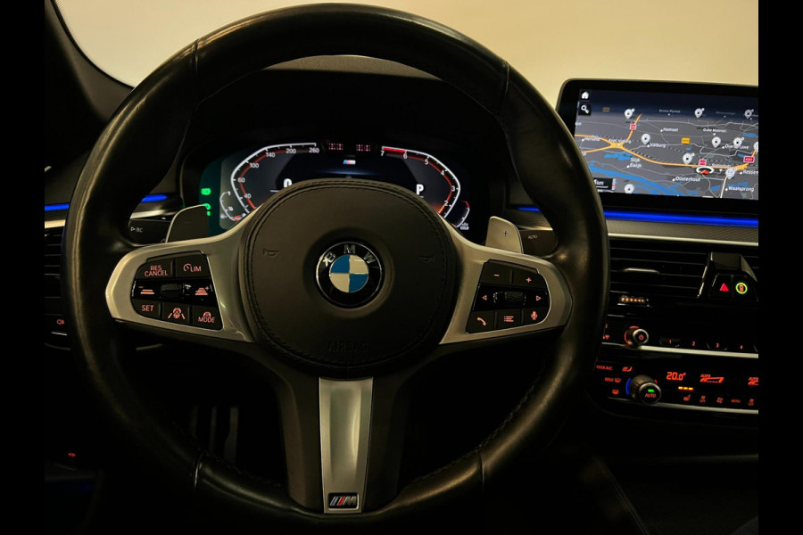 BMW 5 Serie 530i M Sport / Schuifdak / NL-auto / HUD / Laser